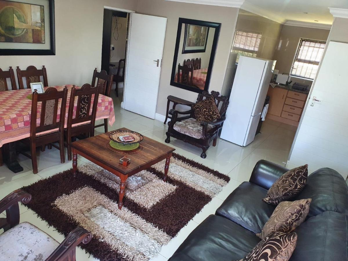 Mi Casa Guest House Uitenhage Exterior photo
