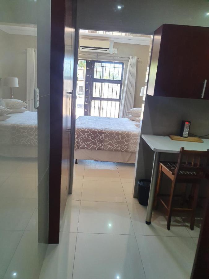 Mi Casa Guest House Uitenhage Exterior photo