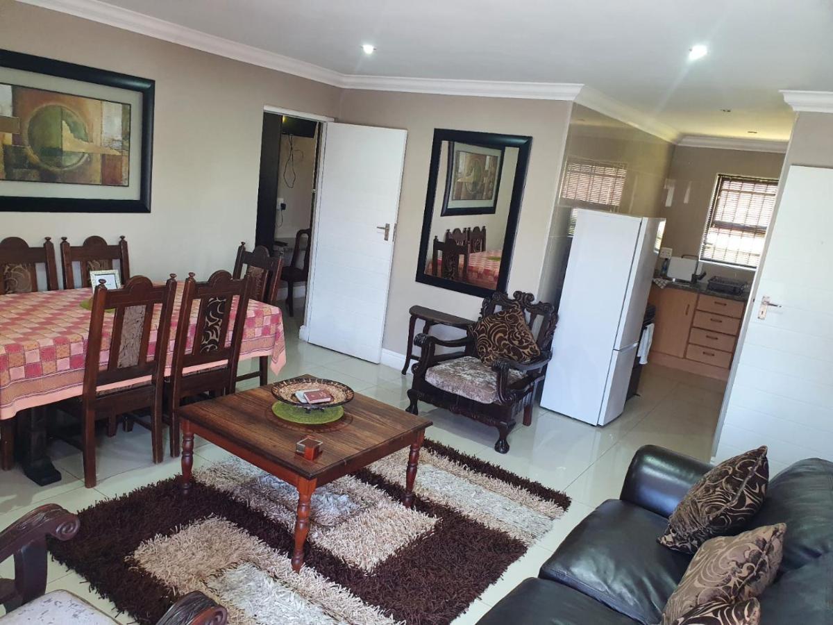 Mi Casa Guest House Uitenhage Exterior photo